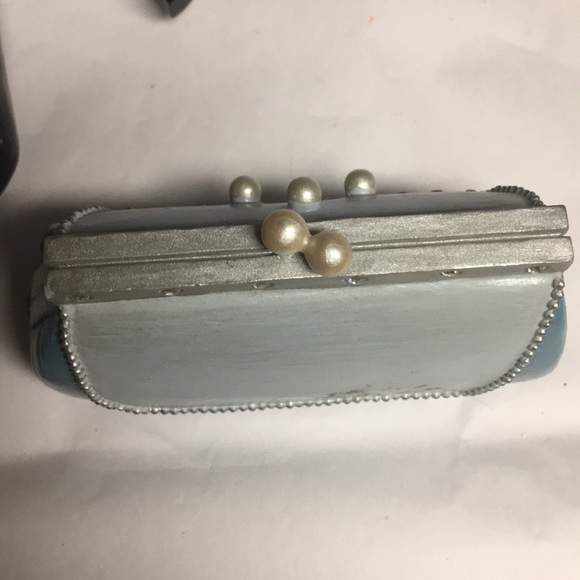 Beautiful Set Decorative Shoe & Purse Decor w/brac - Picture 10 of 11